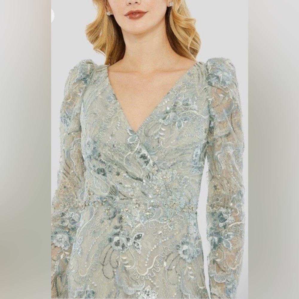 *Mac Duggal Embellished V-neck Illusion Long Sleeve Gown in Seamist Size 4C - Picture 2 of 8